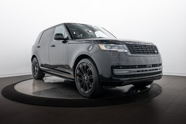 صورة 8 لـ 2025 LAND Rover RANGE ROVER P400 SE 7 SEAT