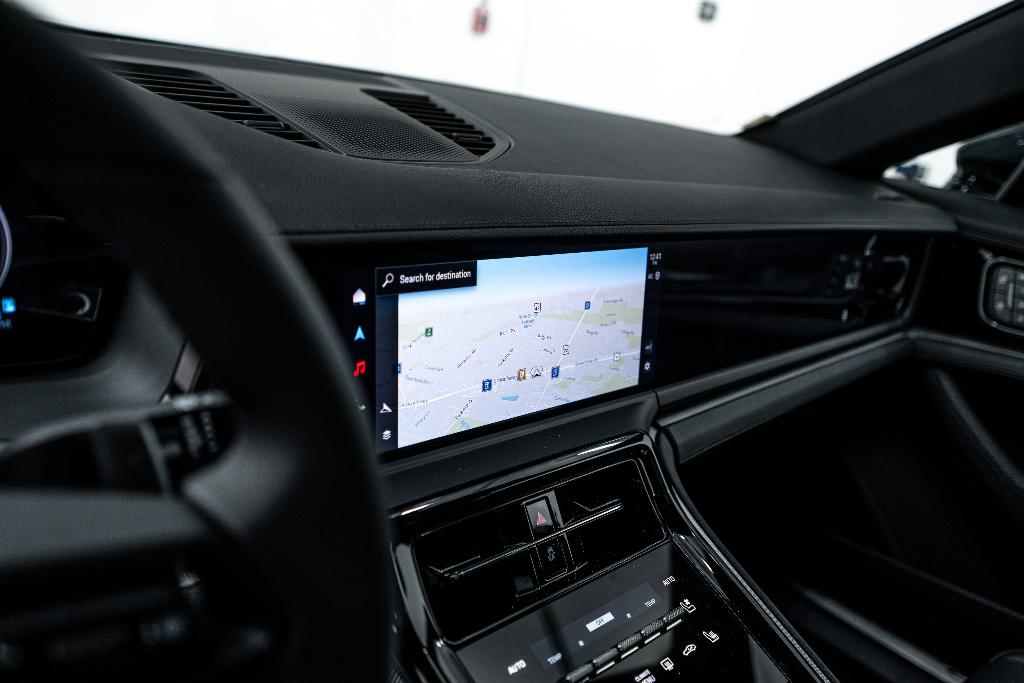 2026 Porsche PANAMERA 4 — миниатюра 15