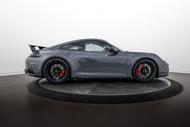 صورة 8 لـ 2026 Porsche 911 CARRERA GTS