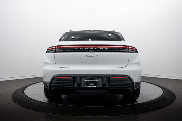 صورة 6 لـ 2026 Porsche MACAN 4
