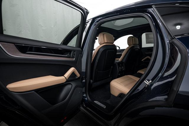 صورة مصغرة 23 لـ 2026 Porsche CAYENNE AWD
