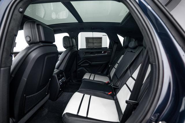 صورة مصغرة 24 لـ 2026 Porsche CAYENNE GTS