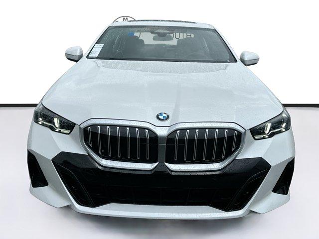 2026 BMW 530 I 照片 2