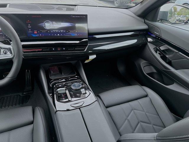 2026 BMW 530 I — миниатюра 18