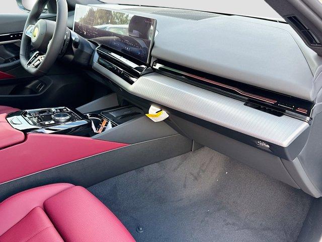 2026 BMW 530 I 缩略图 24