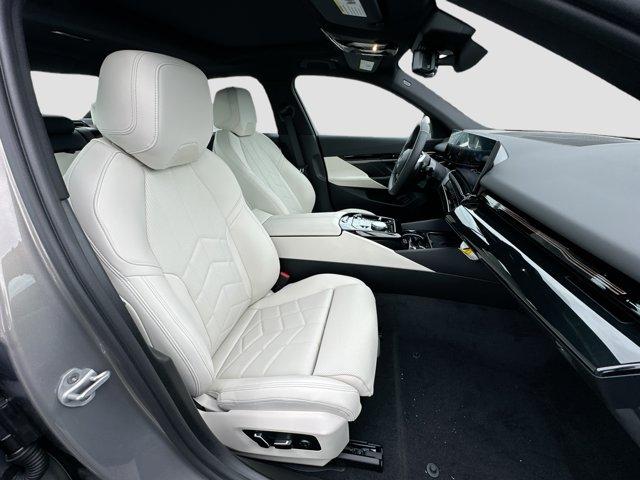 2026 BMW 530 I — миниатюра 23