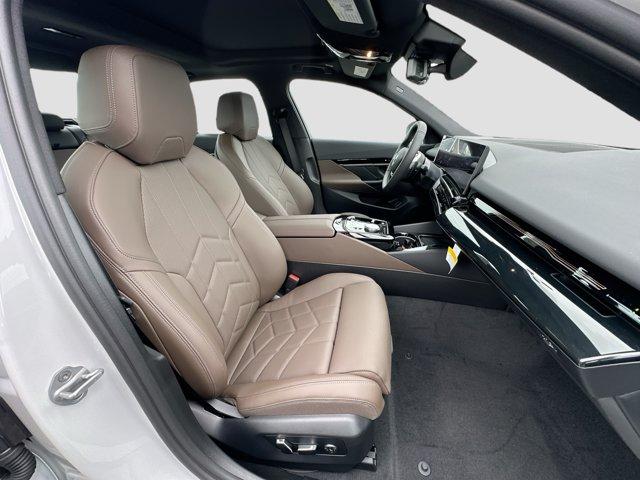 2026 BMW 530 I — миниатюра 23