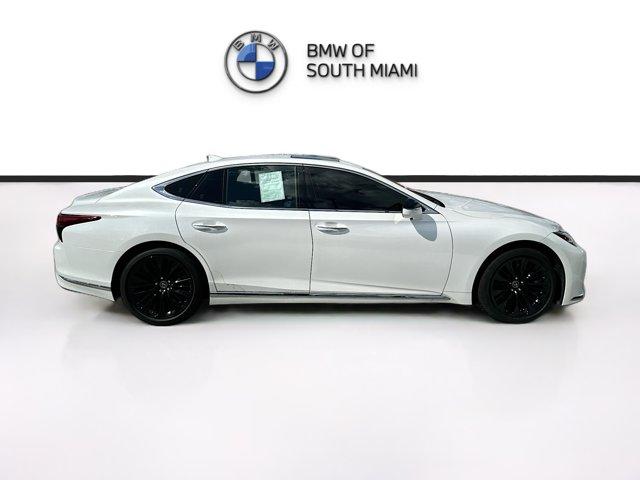 صورة 7 لـ 2023 Lexus LS 500 BASE