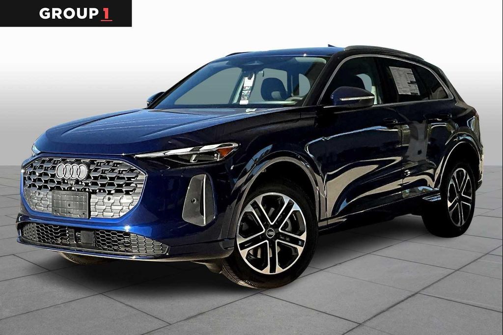 New 2025 Audi Q5 Premium TFSI quattro S tronic