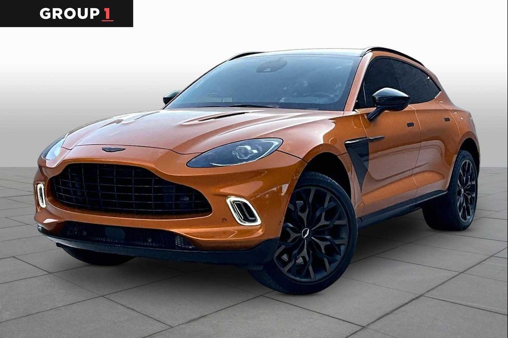 2021 Aston Martin DBX