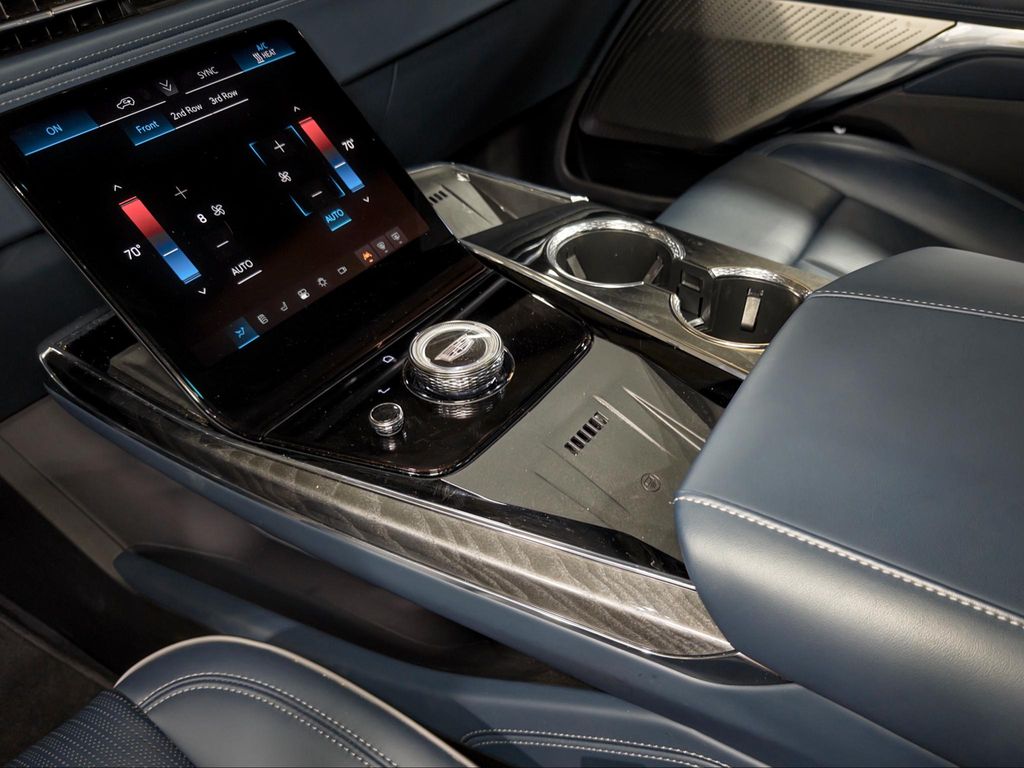 2025 Cadillac ESCALADE IQ SPORT 2 缩略图 22