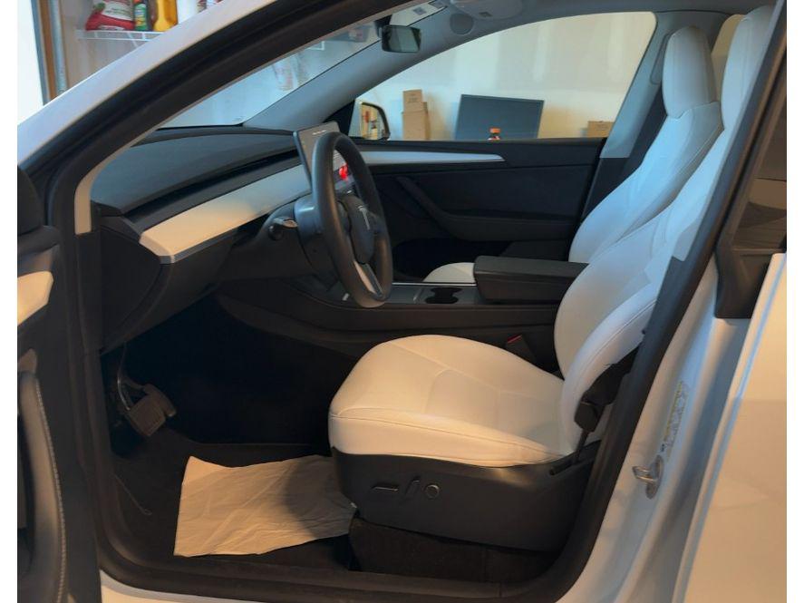 TESLA MODEL Y LONG RANGE - 5