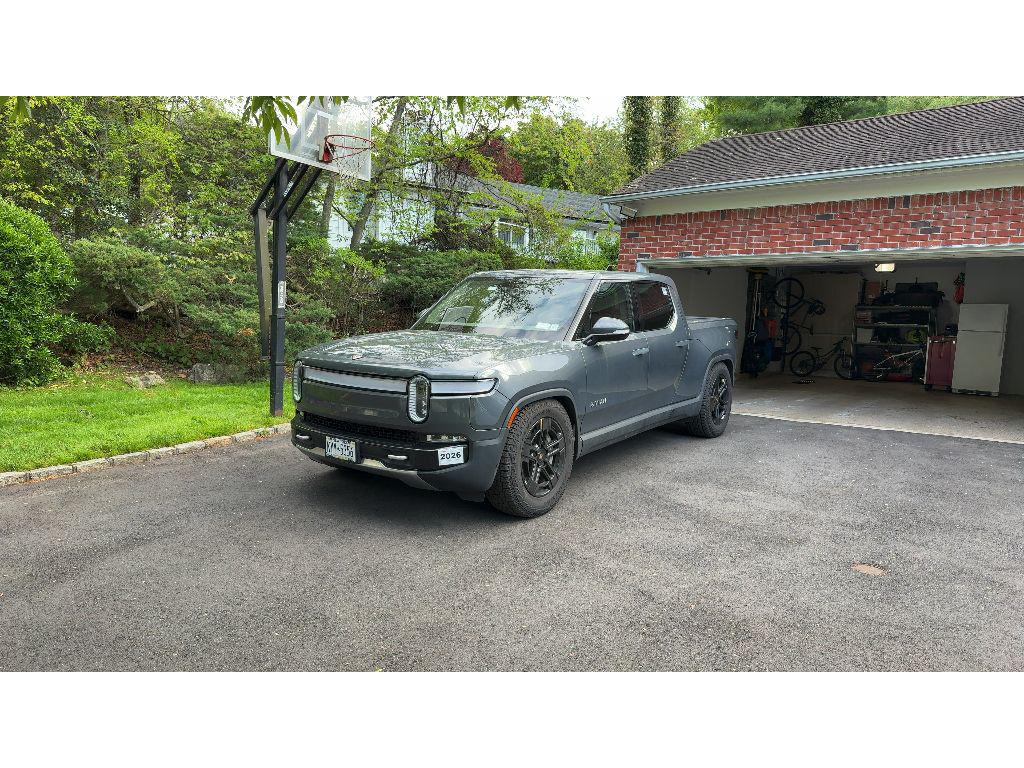 2023 Rivian R1T
