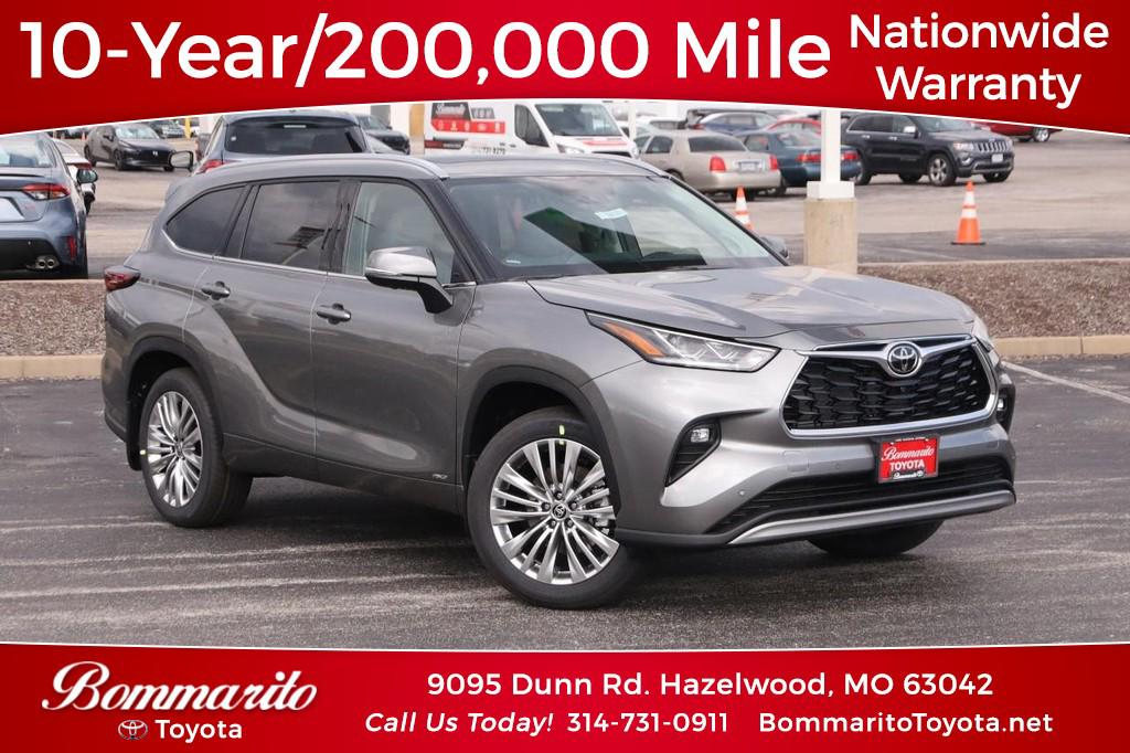New 2026 Toyota Highlander Hybrid Platinum