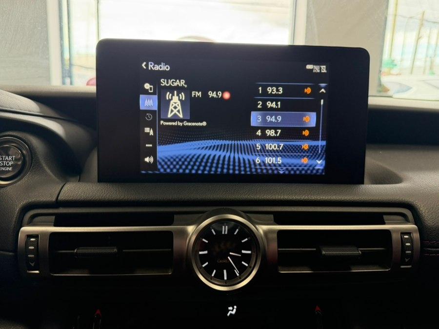 صورة مصغرة 57 لـ 2021 Lexus IS 300 BASE
