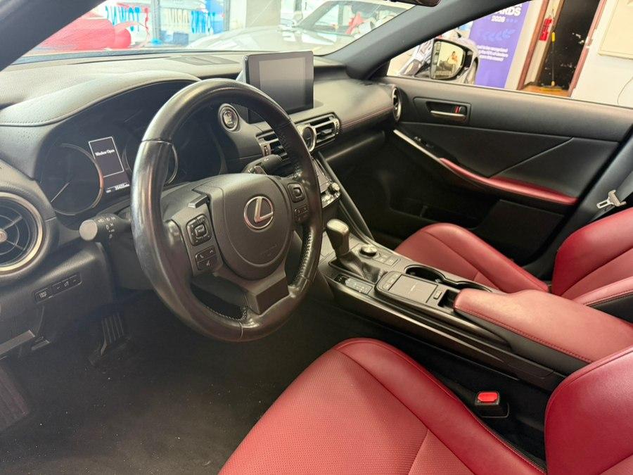 صورة مصغرة 21 لـ 2021 Lexus IS 300 BASE
