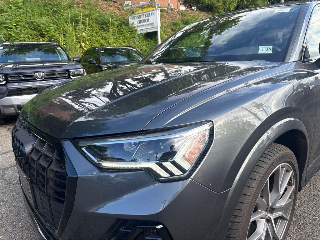 صورة 8 لـ 2025 AUDI Q3 45 S LINE PREMIUM PLUS