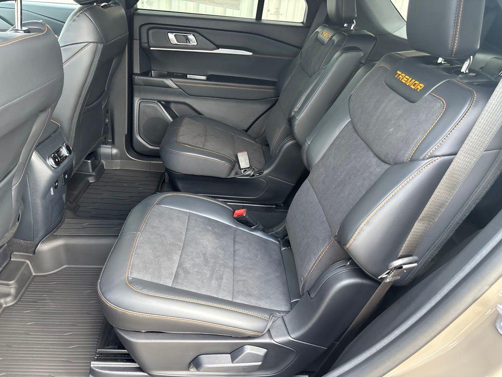 صورة مصغرة 28 لـ 2026 FORD EXPLORER TREMOR