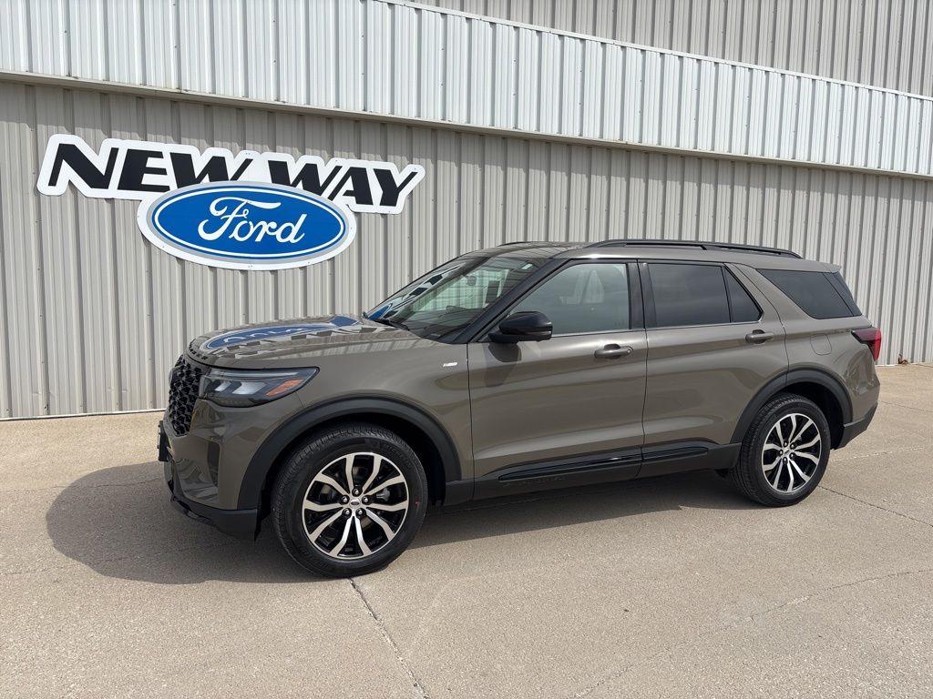 New 2026 Ford Explorer ST-Line