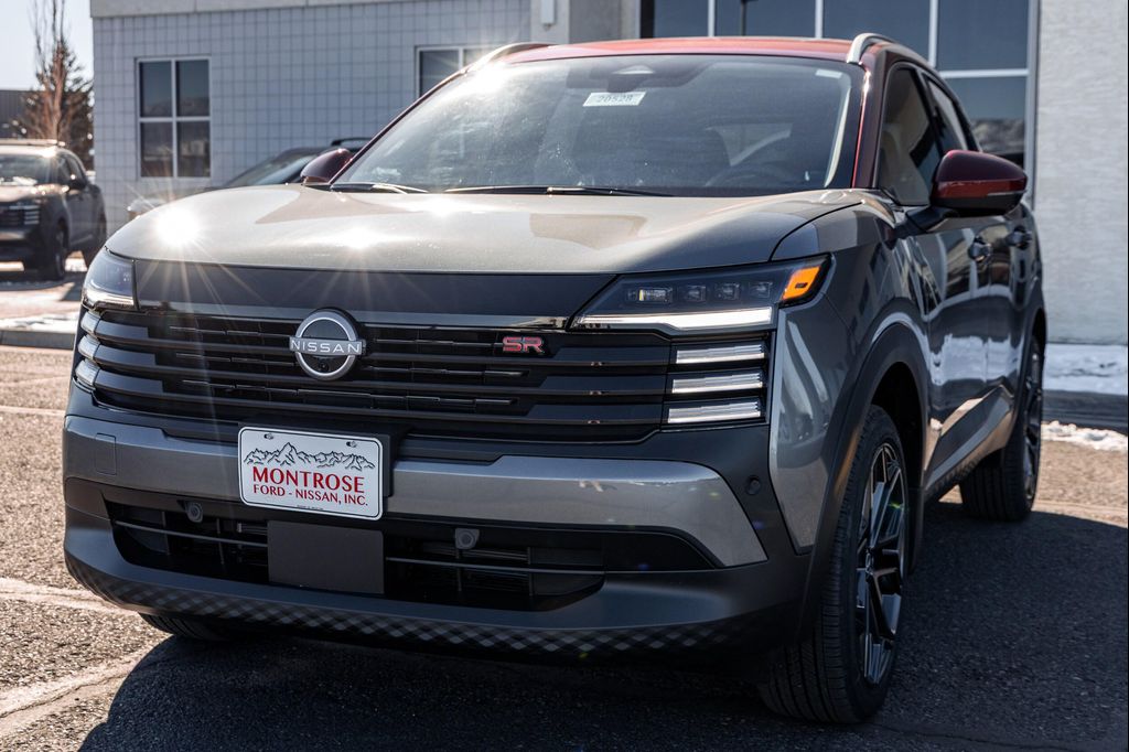 New 2026 Nissan Kicks SR