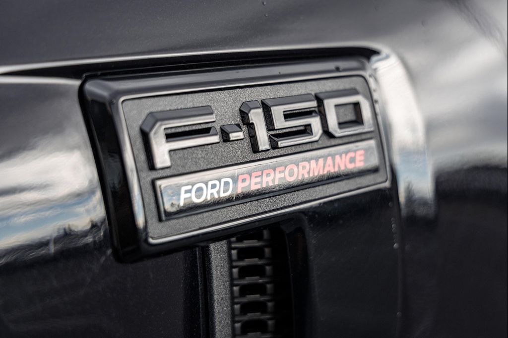 FORD F-150 STX - 8