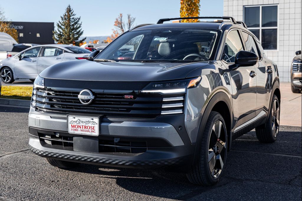 New 2026 Nissan Kicks SR