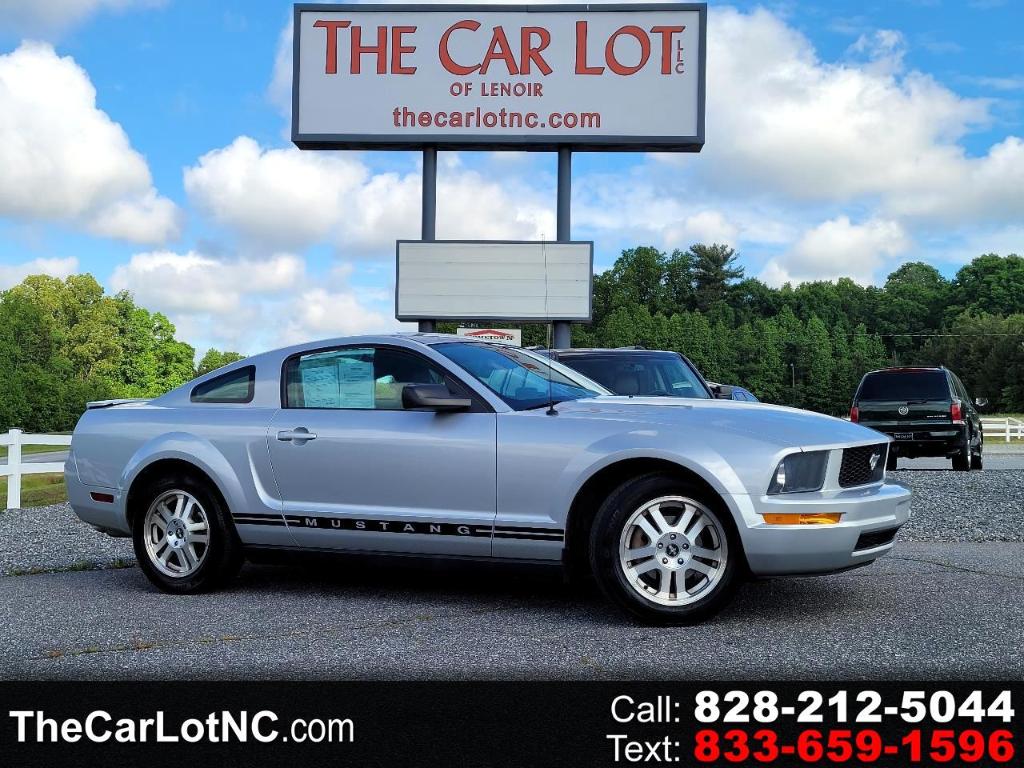 Used 2008 Ford Mustang Deluxe