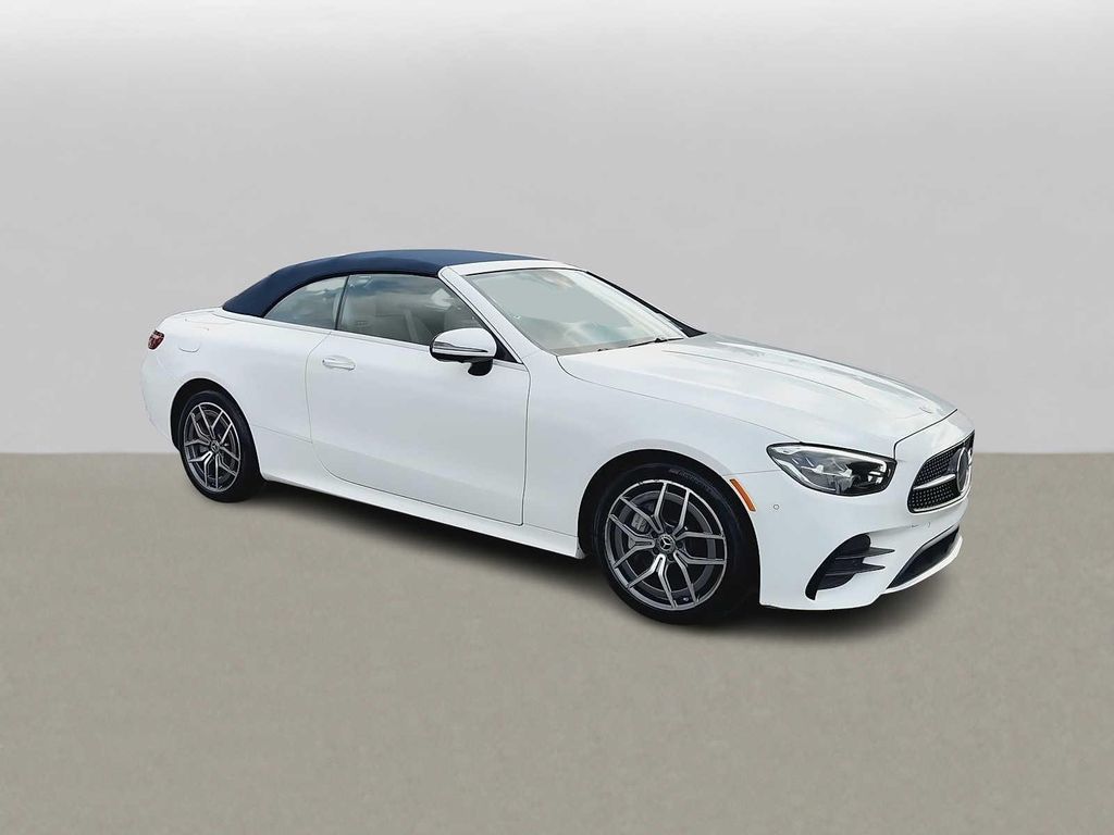 2023 Mercedes-BENZ E-CLASS photo 2