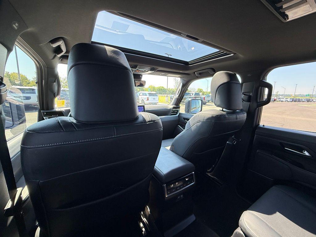 2024 Lexus GX 550 PREMIUM+ — миниатюра 26