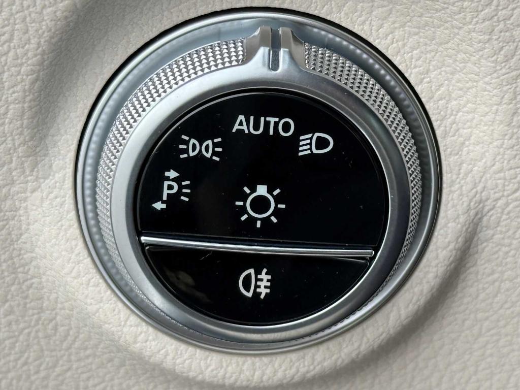 صورة مصغرة 29 لـ 2025 Mercedes-BENZ C-CLASS