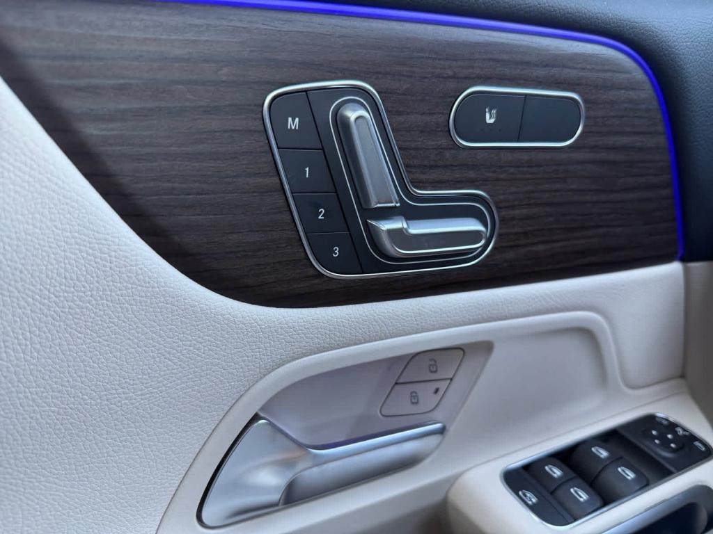 2026 Mercedes-BENZ GLB 缩略图 27