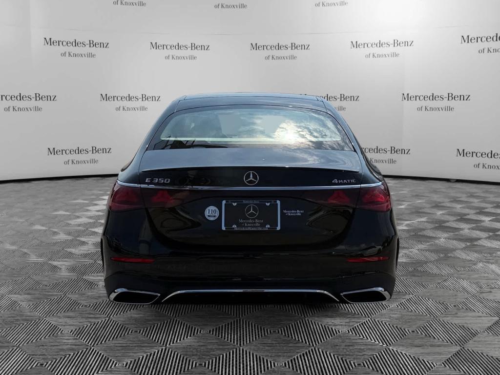 MERCEDES-BENZ E-CLASS - 4