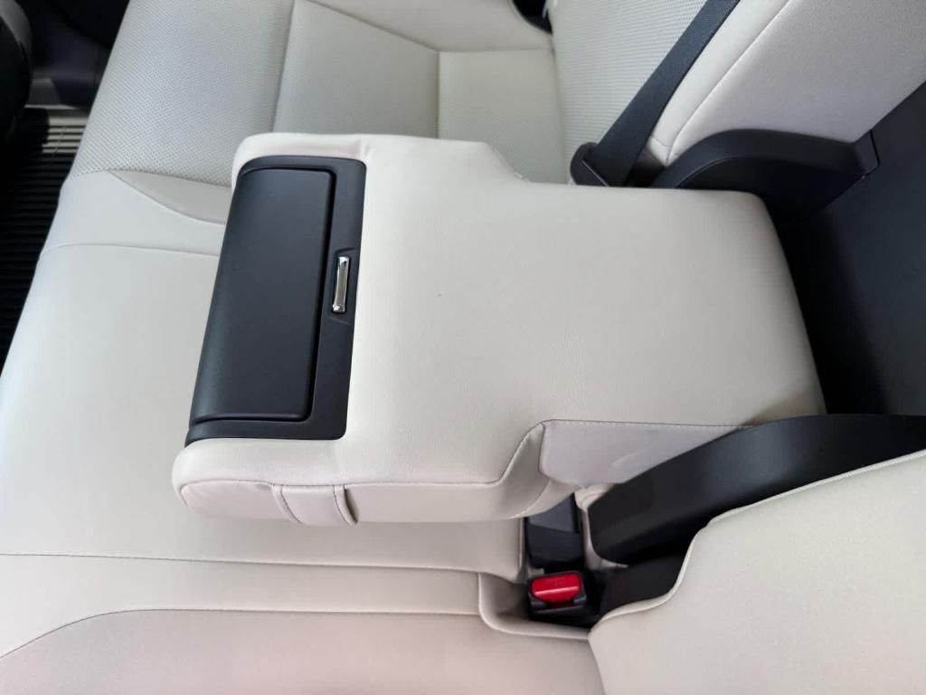 2023 Lexus RX 350 PREMIUM thumbnail 17