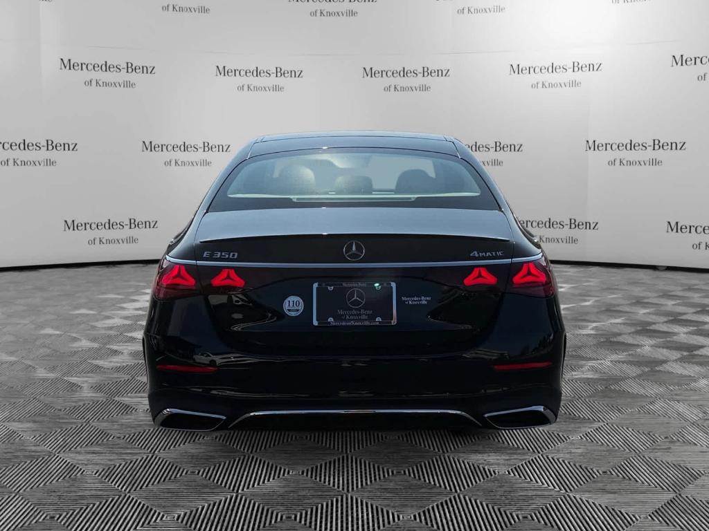 MERCEDES-BENZ E-CLASS - 4