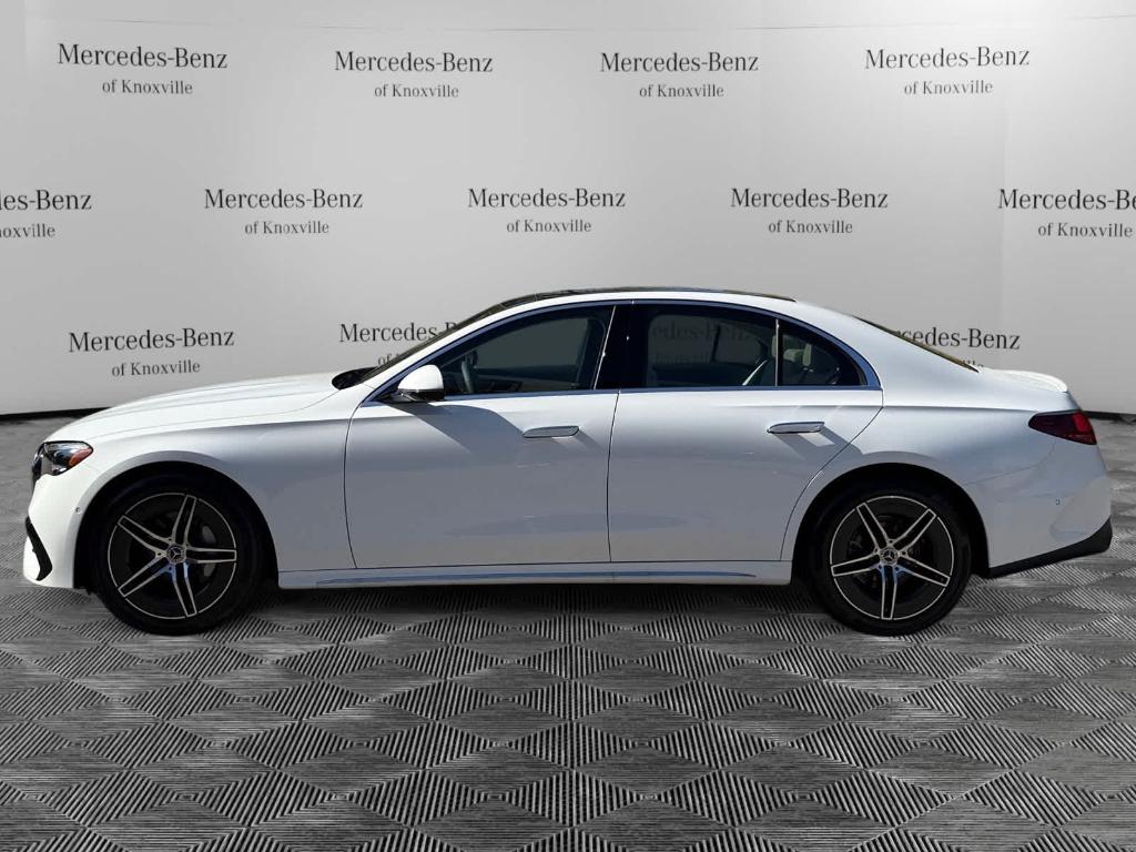 MERCEDES-BENZ E-CLASS - 2