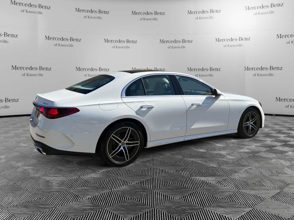 MERCEDES-BENZ E-CLASS - 5