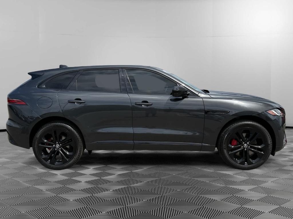 صورة 6 لـ 2026 Jaguar F-PACE P400 R-DYNAMIC S