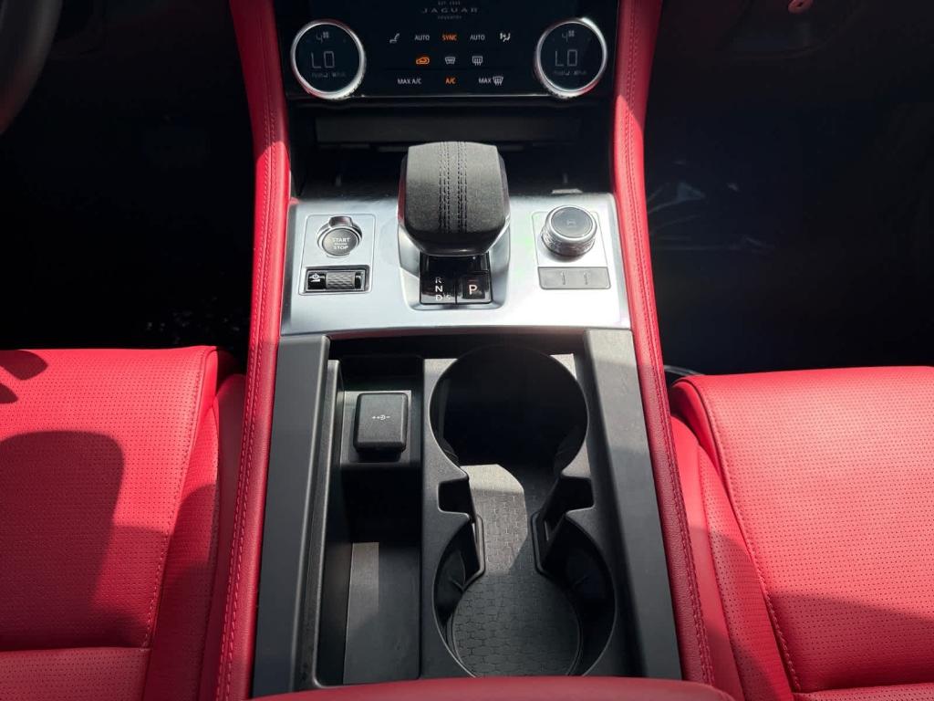 2026 Jaguar F-PACE P400 R-DYNAMIC S 缩略图 15