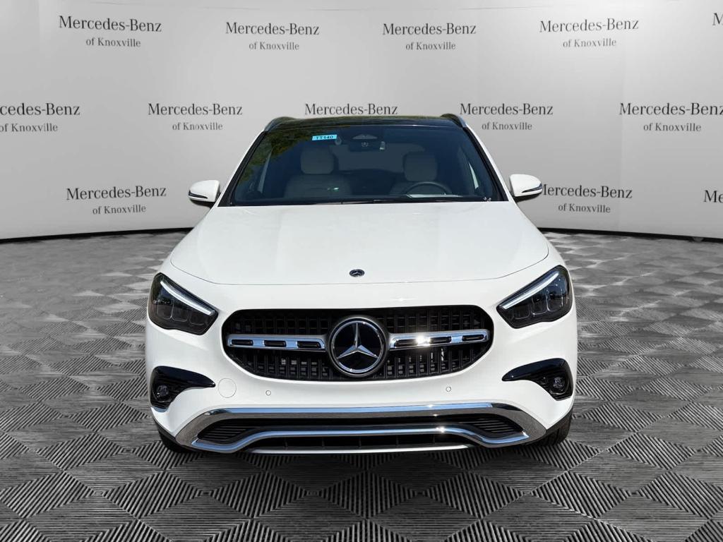 MERCEDES-BENZ GLA - 8