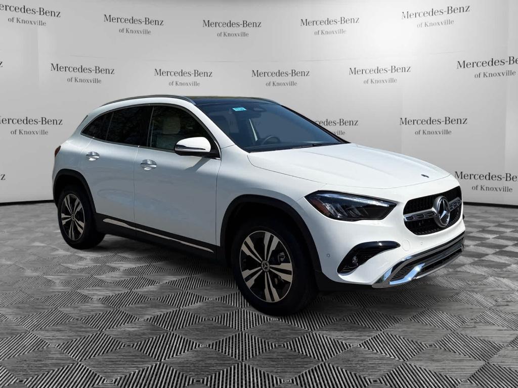 MERCEDES-BENZ GLA - 6