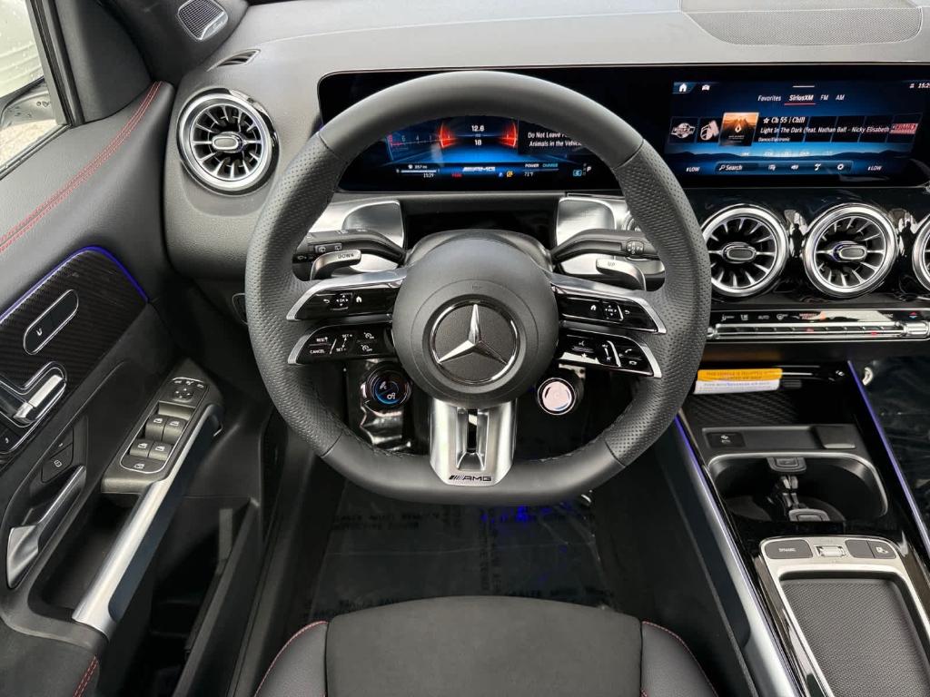 2026 Mercedes-BENZ AMG GLB 35 BASE — миниатюра 14