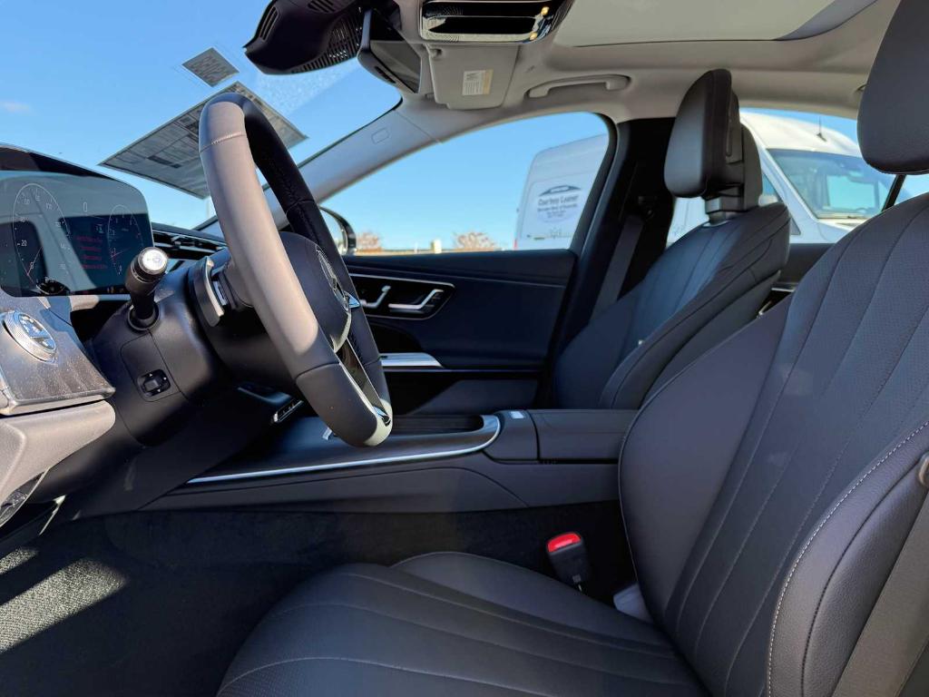 MERCEDES-BENZ E-CLASS - 10