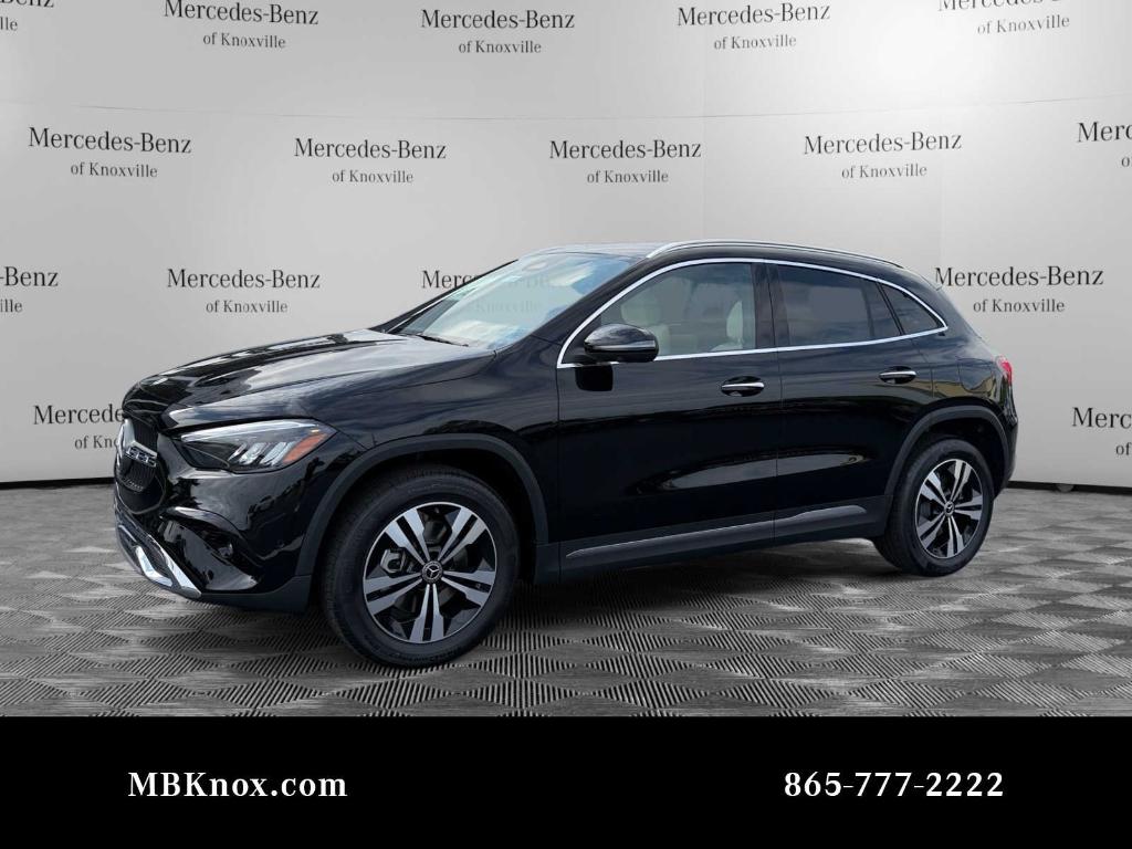 MERCEDES-BENZ GLA - 1