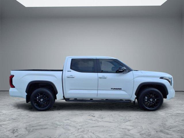TOYOTA TUNDRA - 8