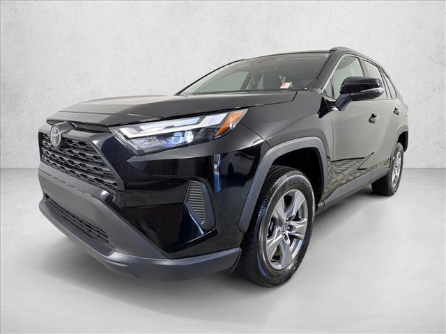 صورة 7 لـ 2025 Toyota RAV4 XLE