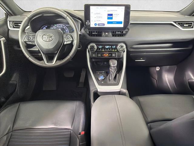 2024 Toyota RAV4 HYBRID SE thumbnail 24