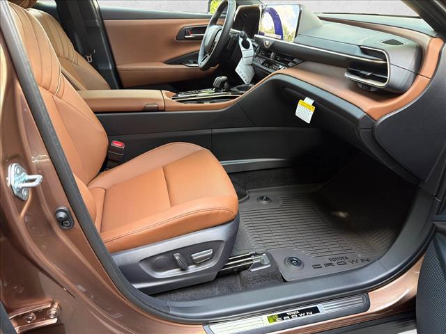 2026 Toyota CROWN SIGNIA XLE 照片 13