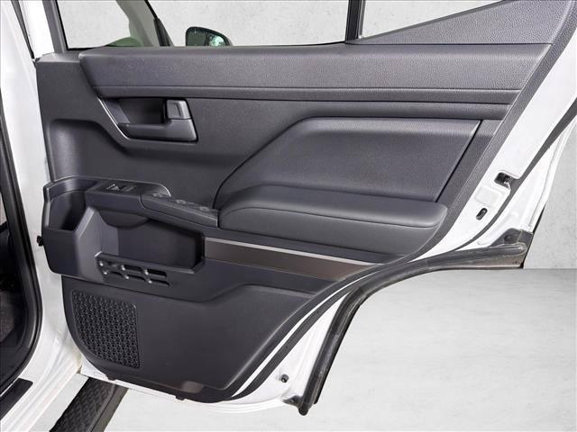 صورة مصغرة 16 لـ 2025 Toyota 4RUNNER SR5
