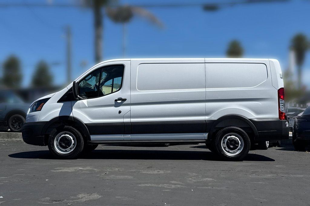 2026 FORD TRANSIT-150 BASE — фото 7