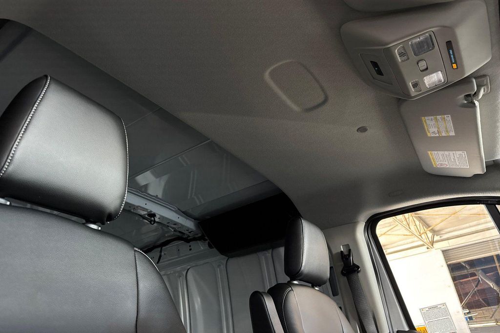 صورة مصغرة 18 لـ 2026 FORD TRANSIT-150 BASE
